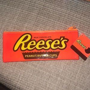 New with tag Reese’s zipper top bag pencil case | Make up | storage